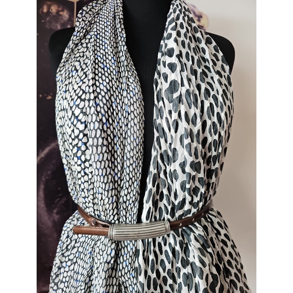 BANANA REPUBLIC Multi Animal Print Frayed Trim Shawl‎ Scarf One Size